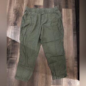 Green linen slim fit pants